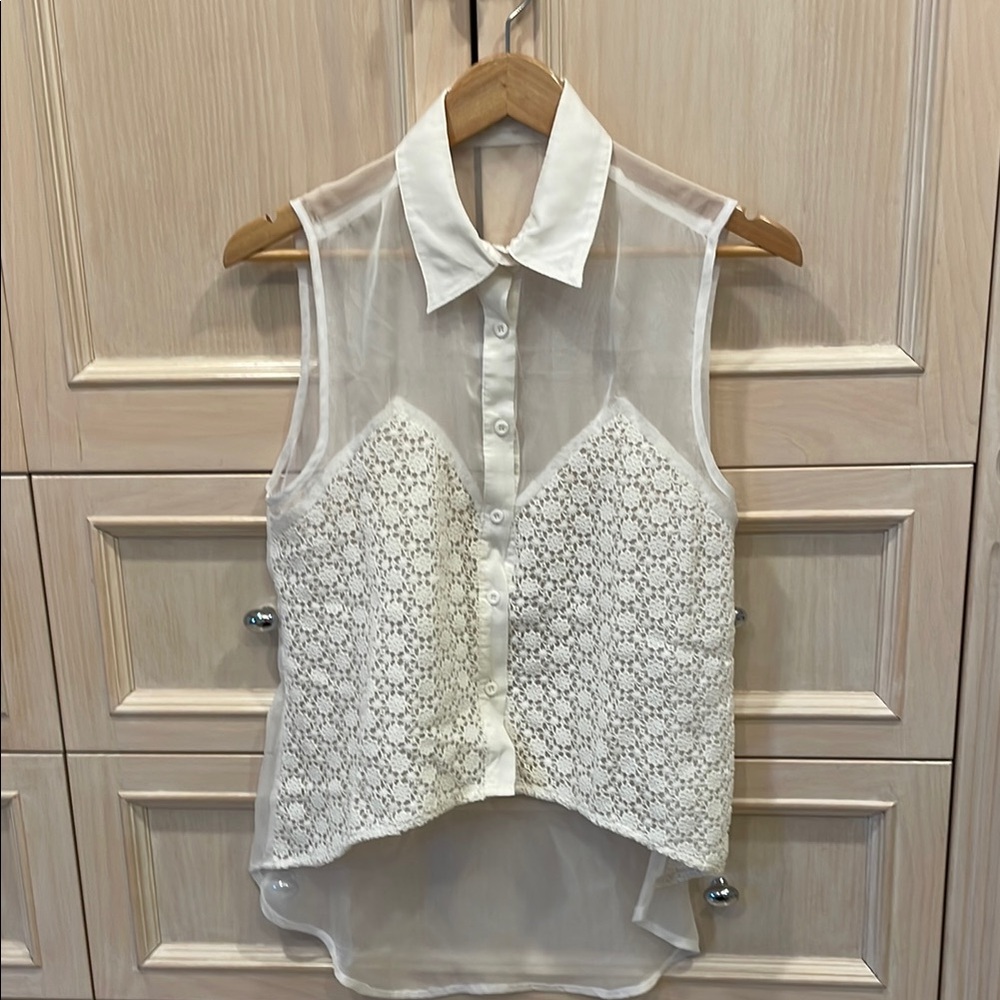 Millau White Lace Sleeveless Tank Top